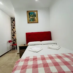 https://hostal-granvia-628.topbarcelonahotels.com